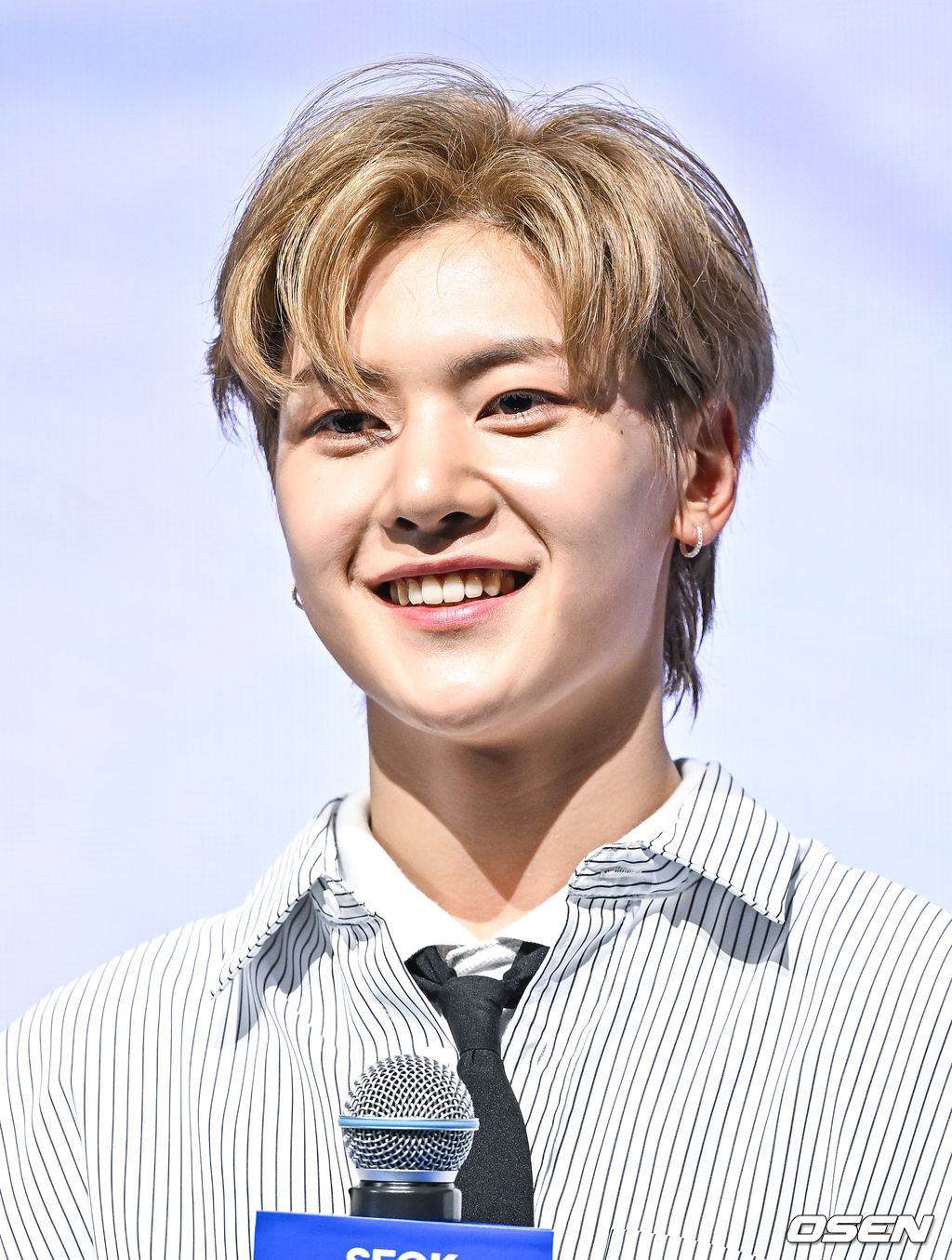 [사진]제로베이스원 석매튜,귀여운 미소