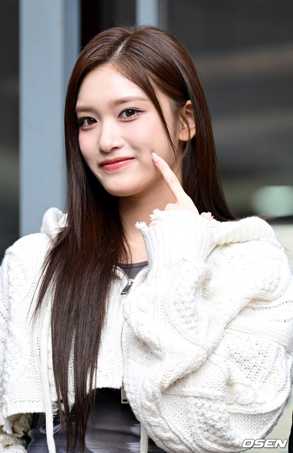[사진]아이브 이서, 미모를 콕콕