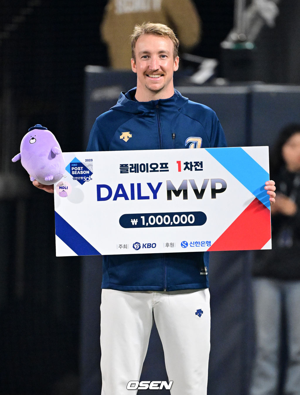 [사진]페디, 건강하게 돌아와 승리 미소