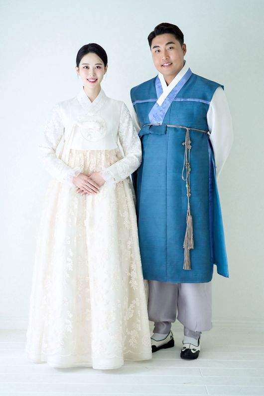 만난지 10주년에 우승→결혼…혼인신고 7년 만에 웨딩마치 “기다려준 아내에게 고마워”