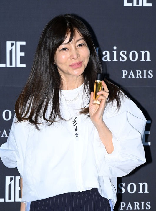 63세 황신혜, 태혜지 이기는 원조 미녀 샴푸 광고 맡았다