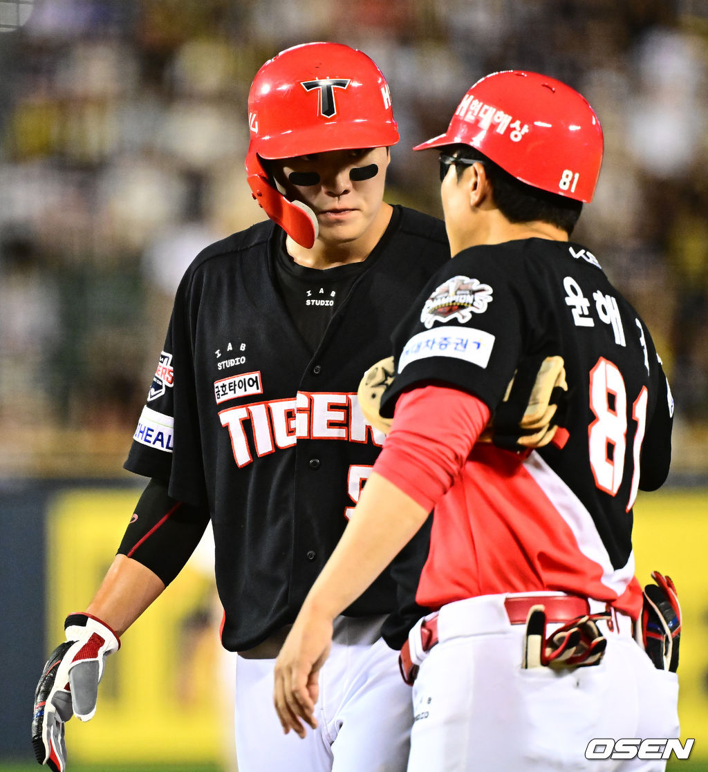 오선우 추격의 솔로포 관련자료 2