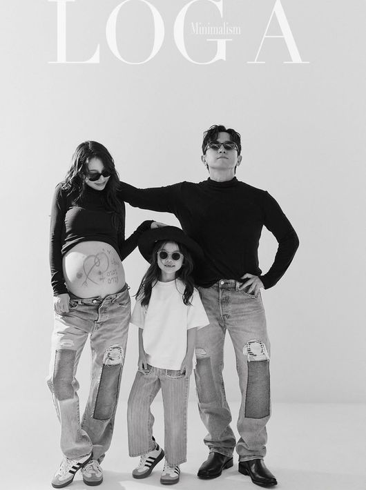 이민우, 6세 딸 입양하더니..아내와 만삭화보 공개 