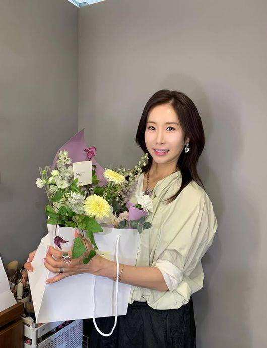 [단독] '47세 최고령 산모' 한다감, 훈남 남편 6년만 최초 공개·'슈돌' 합류 겹경사 (종합)