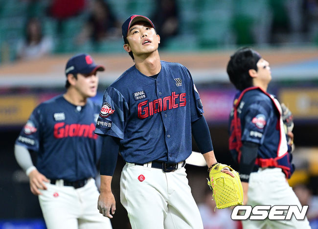 '박세웅 6G 만에 2승 사냥 성공+전민재 이틀 연속 역전포' 롯데, 또다시 역전극으로 2연승…SSG 4연패 [인천 리뷰]