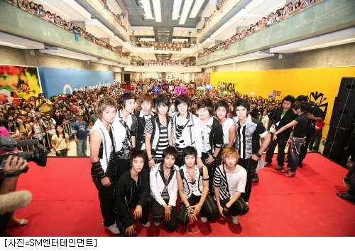 슈퍼주니어, 외국가수 최초로 태국 음악쇼 출연