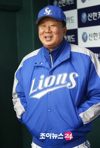 7회초 거세진 빗줄기! 삼성, SK에 '강우 콜드게임' 승