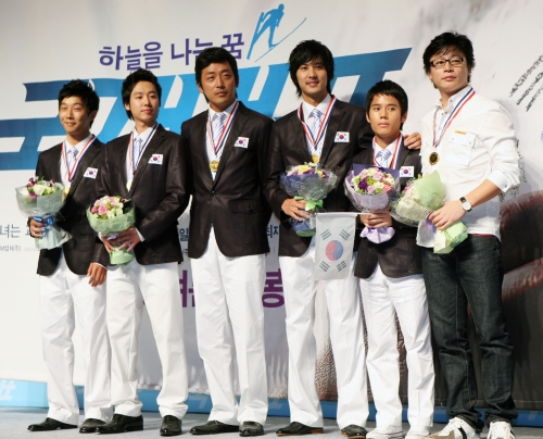 국가대표 1천여 부산팬 환호 속 무대인사