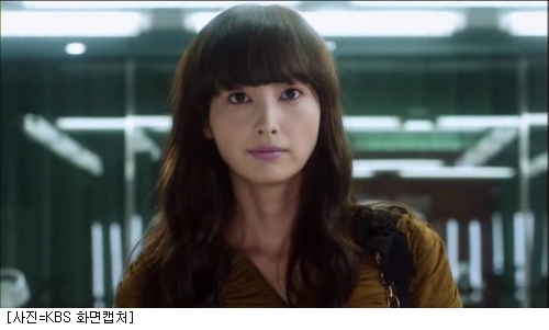 도망자 플랜비 이나영, 안방 컴백 합격점