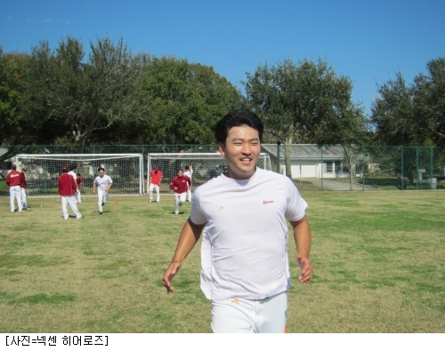 [포토] 김성태, 바람을 가르며 러닝!