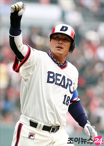 [포토]두목곰 김동주, 개막 축포 쐈어요!