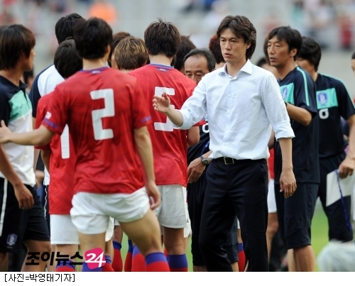 홍명보호, 카타르와 1-1 무승부…조 1위 유지