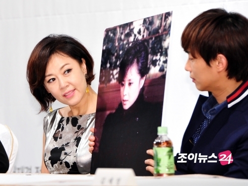 [포토]차화연, (김)원준씨, 나 신인 때 예뻤지!