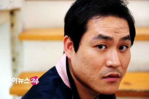 이웃사람 김성균 거품배우·미스 캐스팅, 부담스러웠다(인터뷰)