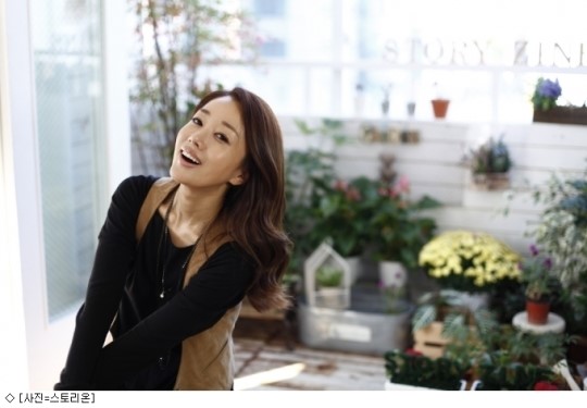 윤손하, 스토리온 미라클 스토리, 탄생 단독 MC