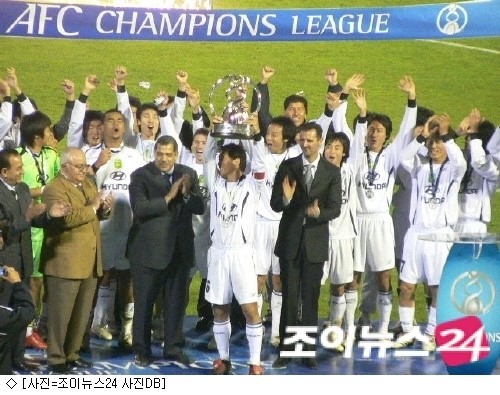전북, 8강 탈락 위기 앞 Again 2006을 외치다