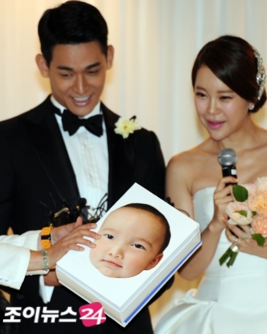 [포토]백지영, 2세가 아들이면 씩씩한 석원씨 닮았으면!