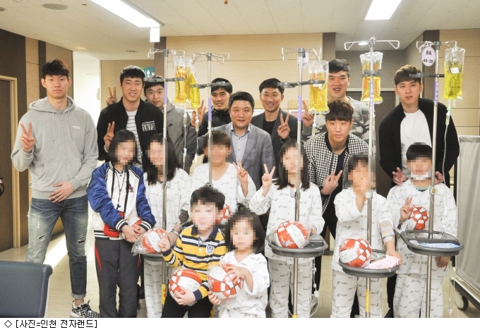 전자랜드, 인천 나은병원에서 팬 사인회