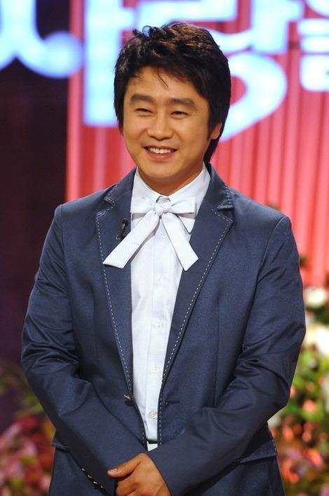 배우 이광기 득남…아들 잃고 3년만 ‘감격의 눈물’