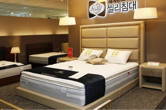 씰리침대, 현대백화점 입점