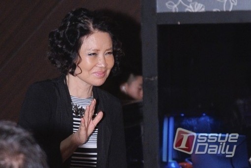[이슈포토]이가자 대표, 내빈-中 연수생들을 향해 인사