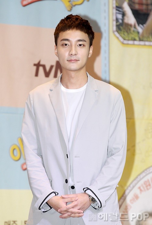 [포토]로이킴 레고같은 헤어스타일