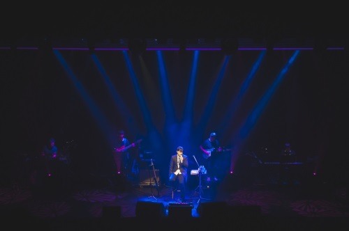 [팝CON리뷰]이수의 소극장 콘서트 inhale, 관객과 호흡한 2시간