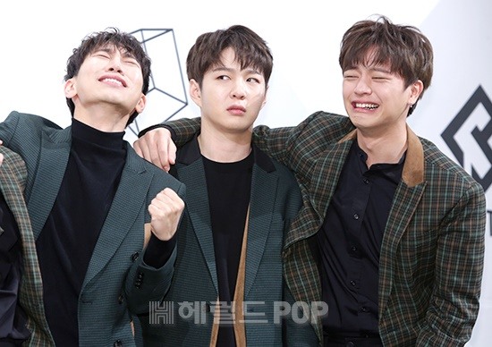 [포토]은광-창섭-성재, 너무 기뻐서 눈물이나~