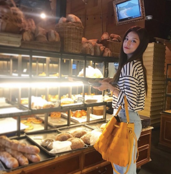 이렇게 예뻤나..라붐 솔빈, 모델 뺨치는 일상