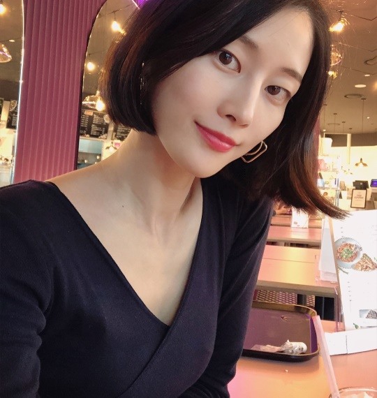 모델 이현이, 단발도 찰떡