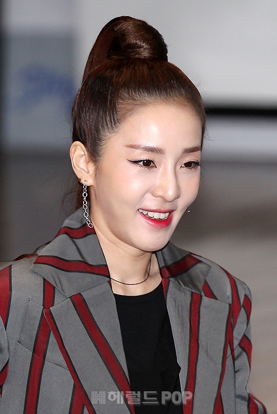 [포토]산다라박, 높게 솟은 포니테일헤어