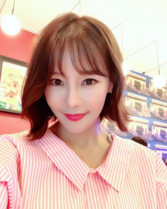 미나, 17세 연하 남편 동갑으로 보이게 만든 단발머리