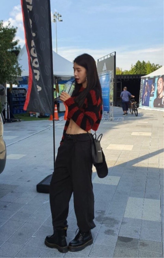 차오루, 순간 포착에도 굴욕無…살짝 드러난 복근