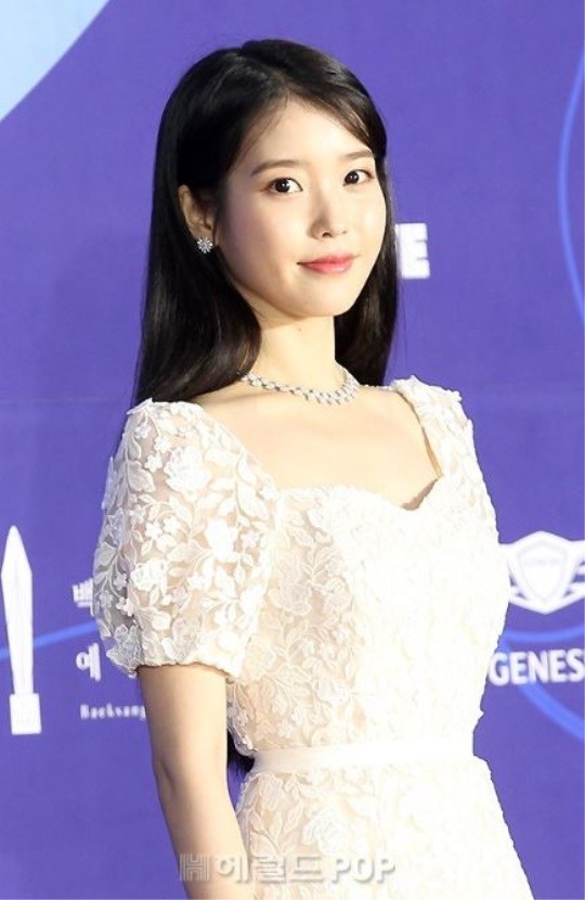 [POP이슈]아이유, 의리마저 최고‥12년지기 매니저와 이담 엔터行→열일 행보ing(종합)