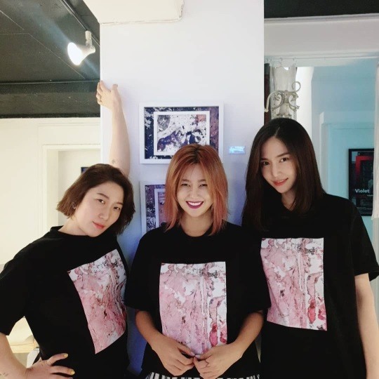 공현주X솔비X김영희, 커플티 입고 꽃미소..공감-위로-진심 가득한 친구들♡