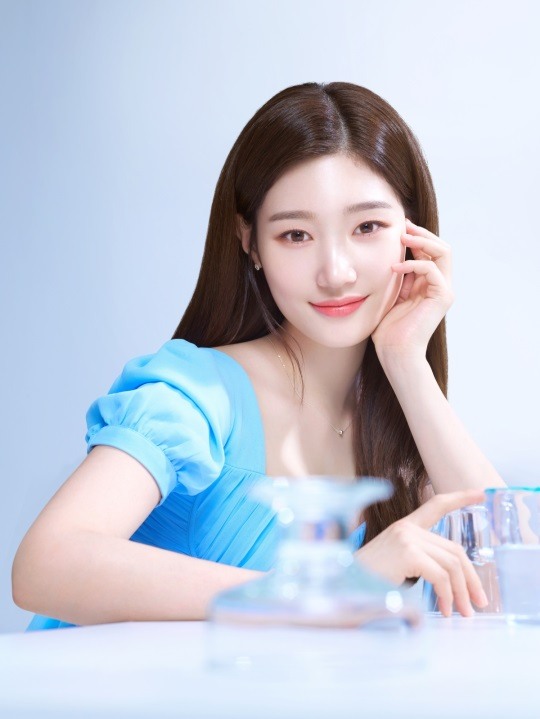 다이아 정채연, 맑고 투명한 피부의 결정체..청량 분위기 여신[화보]