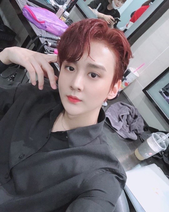 틴탑 천지, 날렵해진 비주얼..여심저격 눈빛