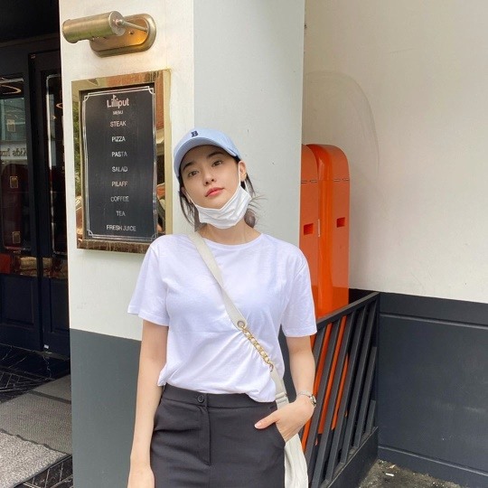 이주연, 마스크로도 가릴 수 없는 미모…어디까지 예뻐질래?
