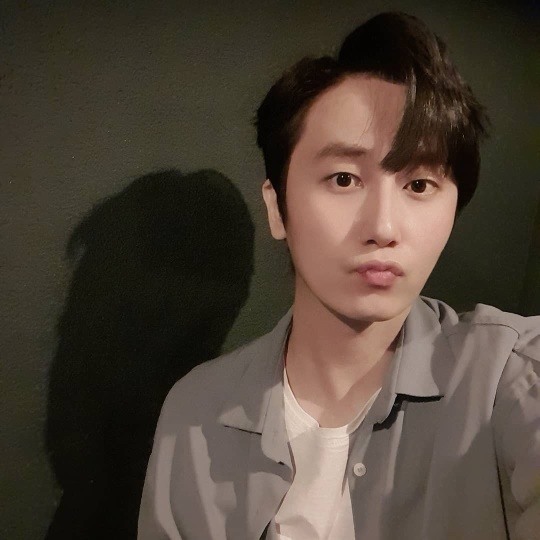 SS501 허영생, 훈내 폭발 비주얼..조만간 좋은 소식으로 만나요