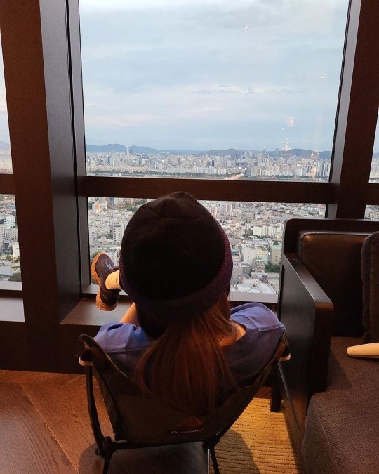 산다라박, 럭셔리 호텔서 즐긴 호캉스..통유리 서울뷰 일품이네