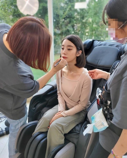 원더걸스 혜림, 대기 중에도 빛나는 비주얼…결혼 후 더 물오른 미모