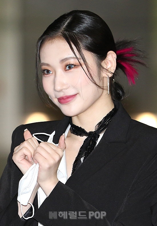 [포토]시크릿넘버 진희, 하트 뿅