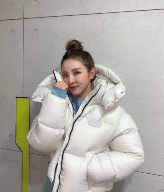 산다라박, 새하얀 미모 자랑..사과머리하니 더 예뻐