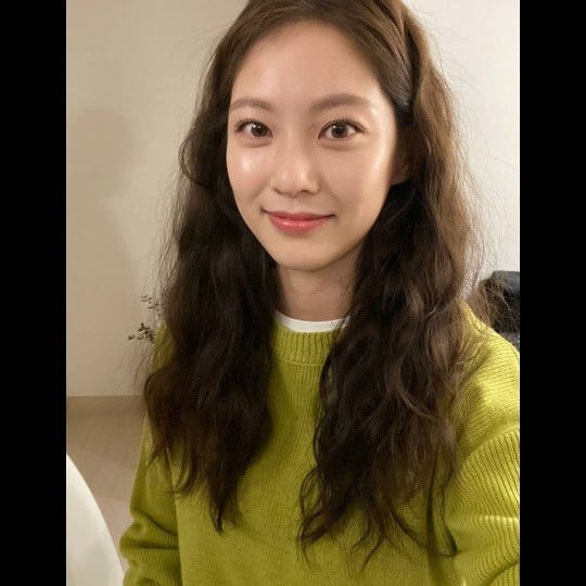 공승연, 사랑스러운 곱슬머리 미모..예쁨 DNA 어디 안가네