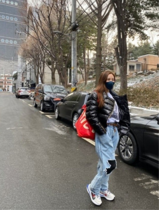 채리나, 찢어진 청바지도 완벽 소화..패션 센스甲 일상
