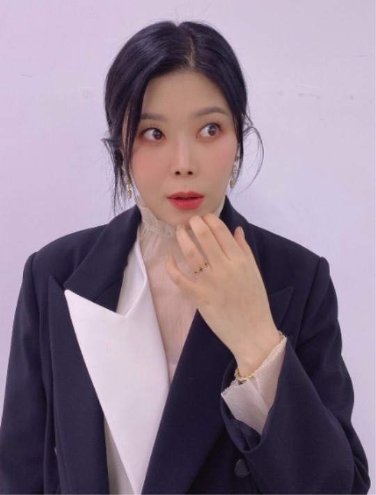 린, 한결같은 동안 미모..♥이수도 좋아요 꾸욱