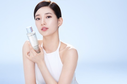 수지, 투명한 유리알처럼 맑은 피부..독보적인 여신 아우라[화보]
