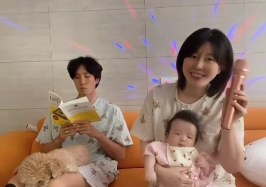 나비, ♥남편X아들 빼고 혼자만 신났어..집콕노래방 왜 나만 행복해 보이지