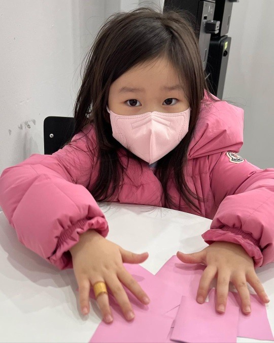 홍경민 딸 라원, 언제 이렇게 컸어..더 예뻐지고 키 훌쩍