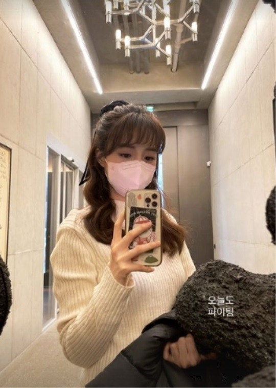 오상진♥김소영, 헤어메이크업 하고 어려졌네..소녀 같은 딸맘